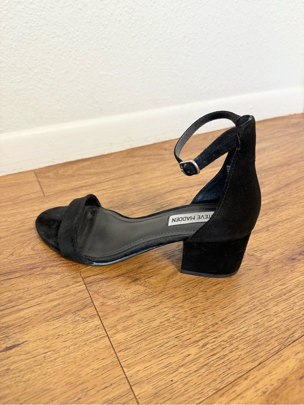Steve Madden Irenee Black Suede Block Heel Sandals Size 7M Ankle Strap - Picture 3 of 6
